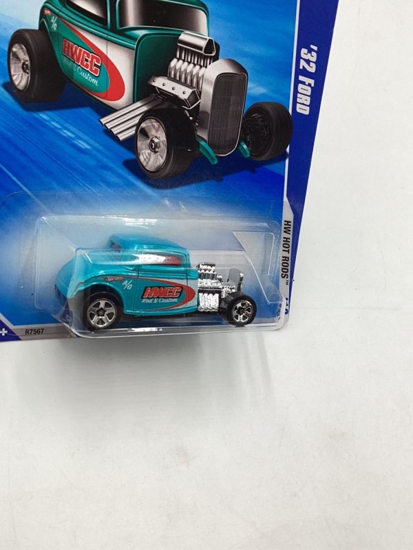 2010 Hot Wheels #142 32 Ford Hot Rods 35D Hot on Sale